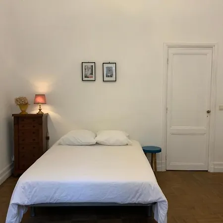 Apartment Grand Style Bordelais Dans Le Triangle D'or Bordeaux