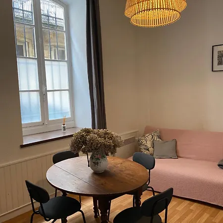 Grand Style Bordelais Dans Le Triangle D'or Bordeaux